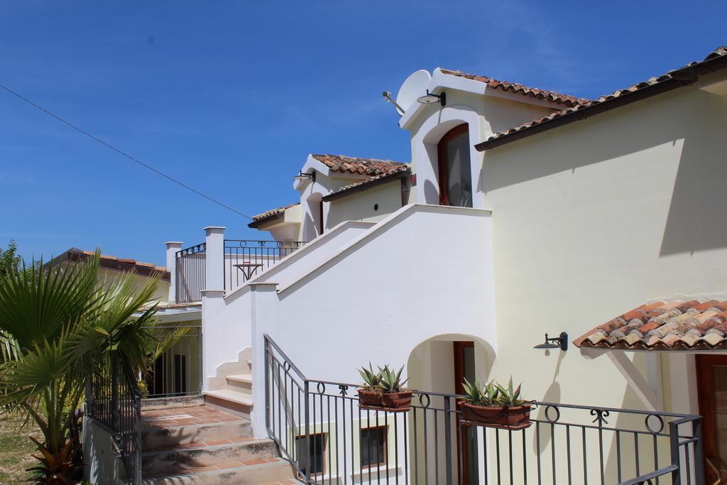 Albergo Villa Vittoria 로디가르가니코 외부 사진