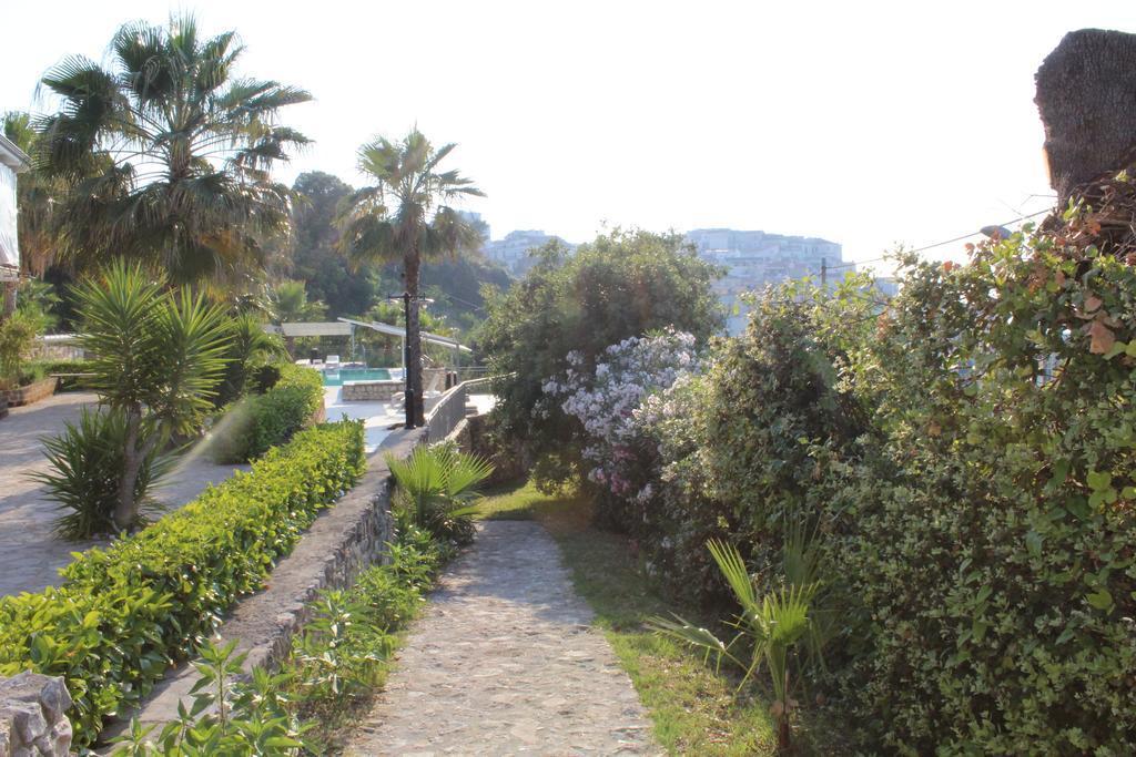 Albergo Villa Vittoria 로디가르가니코 외부 사진