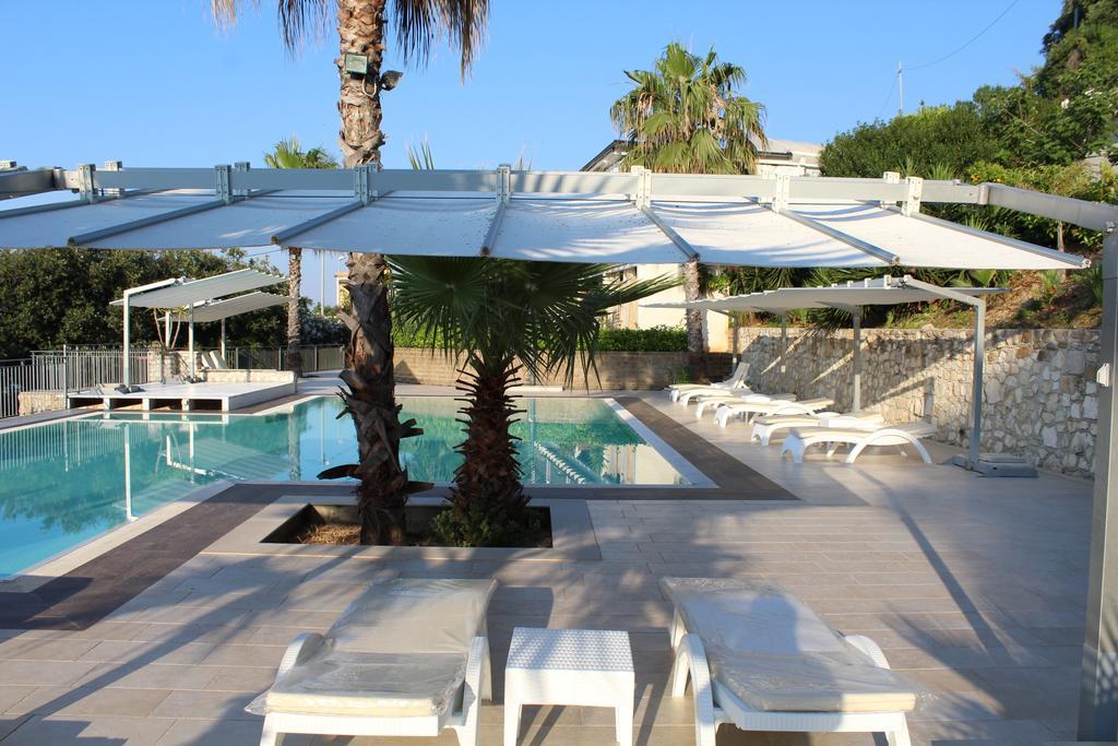 Albergo Villa Vittoria 로디가르가니코 외부 사진