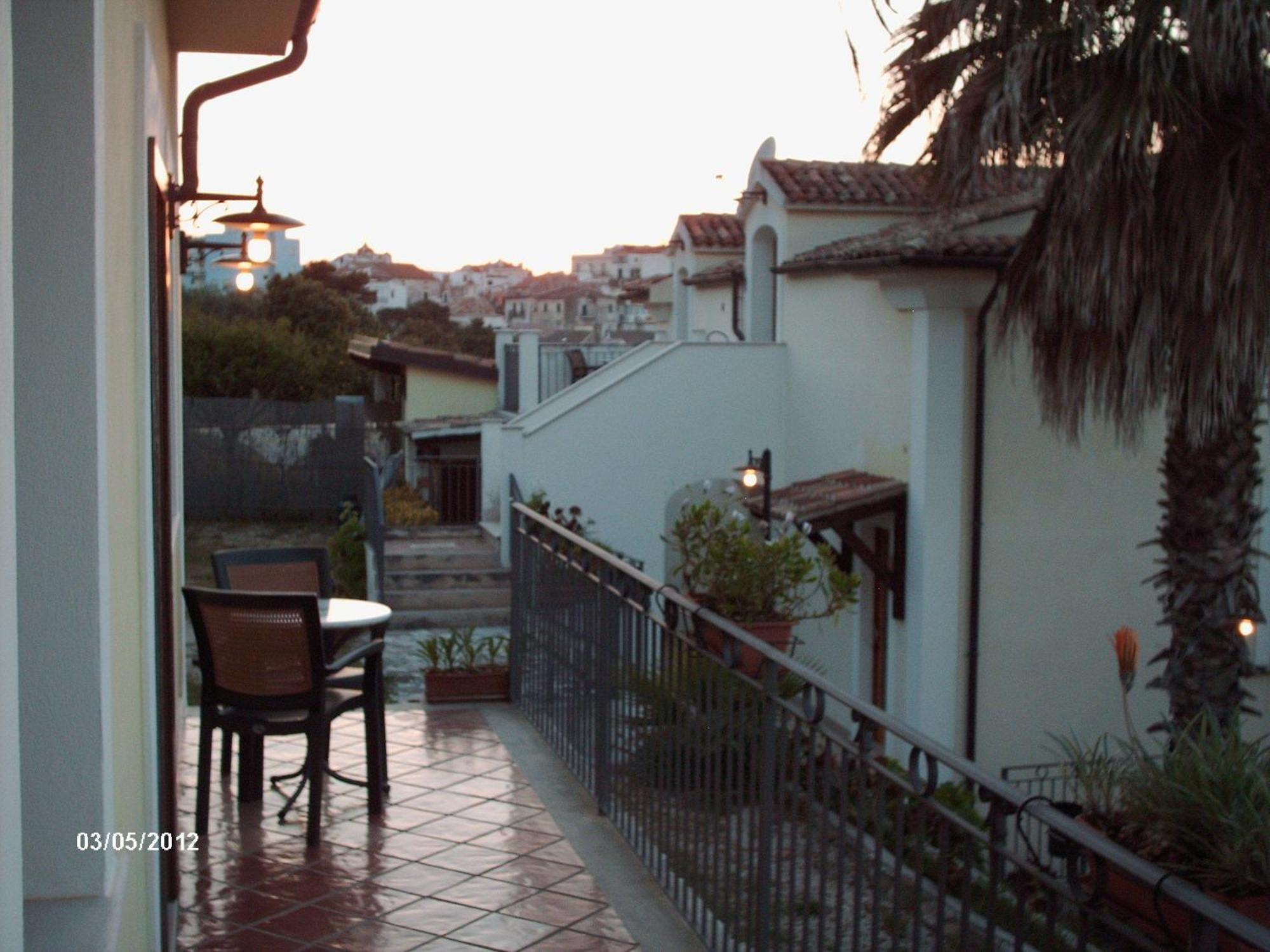 Albergo Villa Vittoria 로디가르가니코 외부 사진