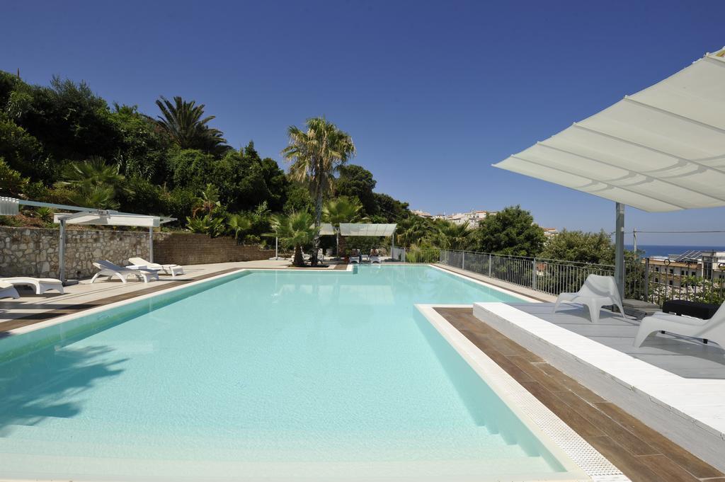 Albergo Villa Vittoria 로디가르가니코 외부 사진