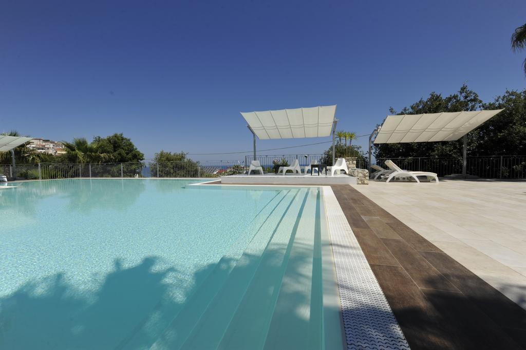 Albergo Villa Vittoria 로디가르가니코 외부 사진