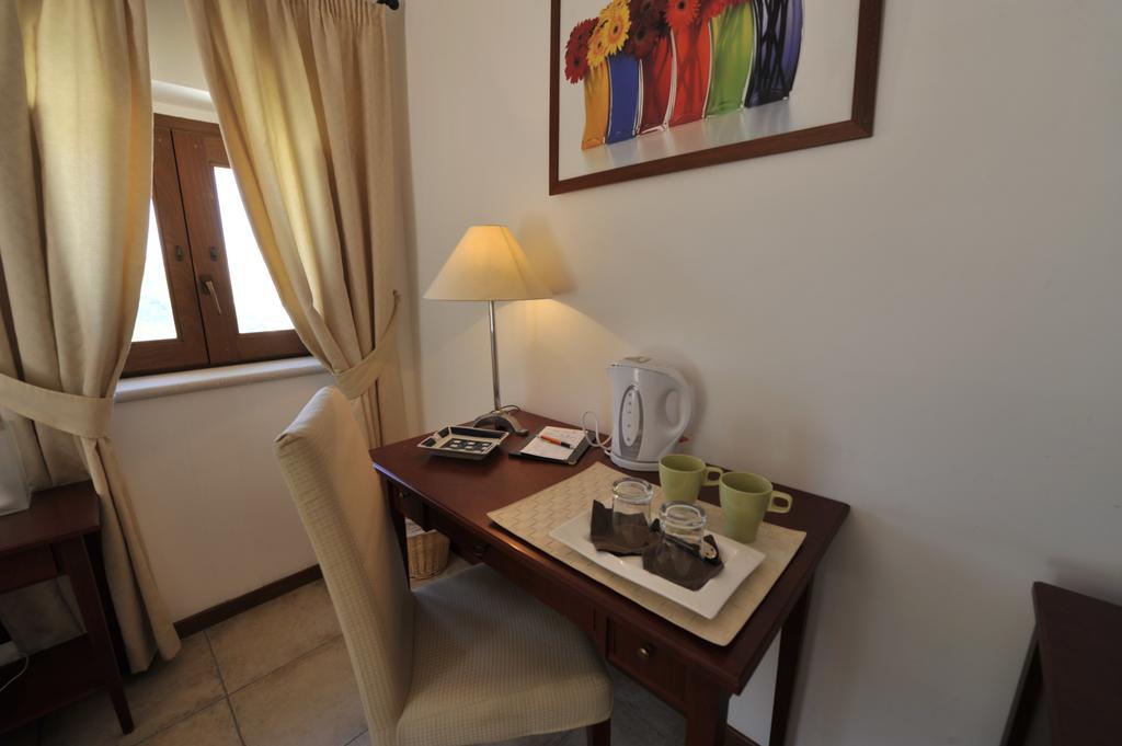Albergo Villa Vittoria 로디가르가니코 외부 사진